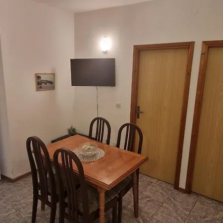 Centar 2 * Vodice